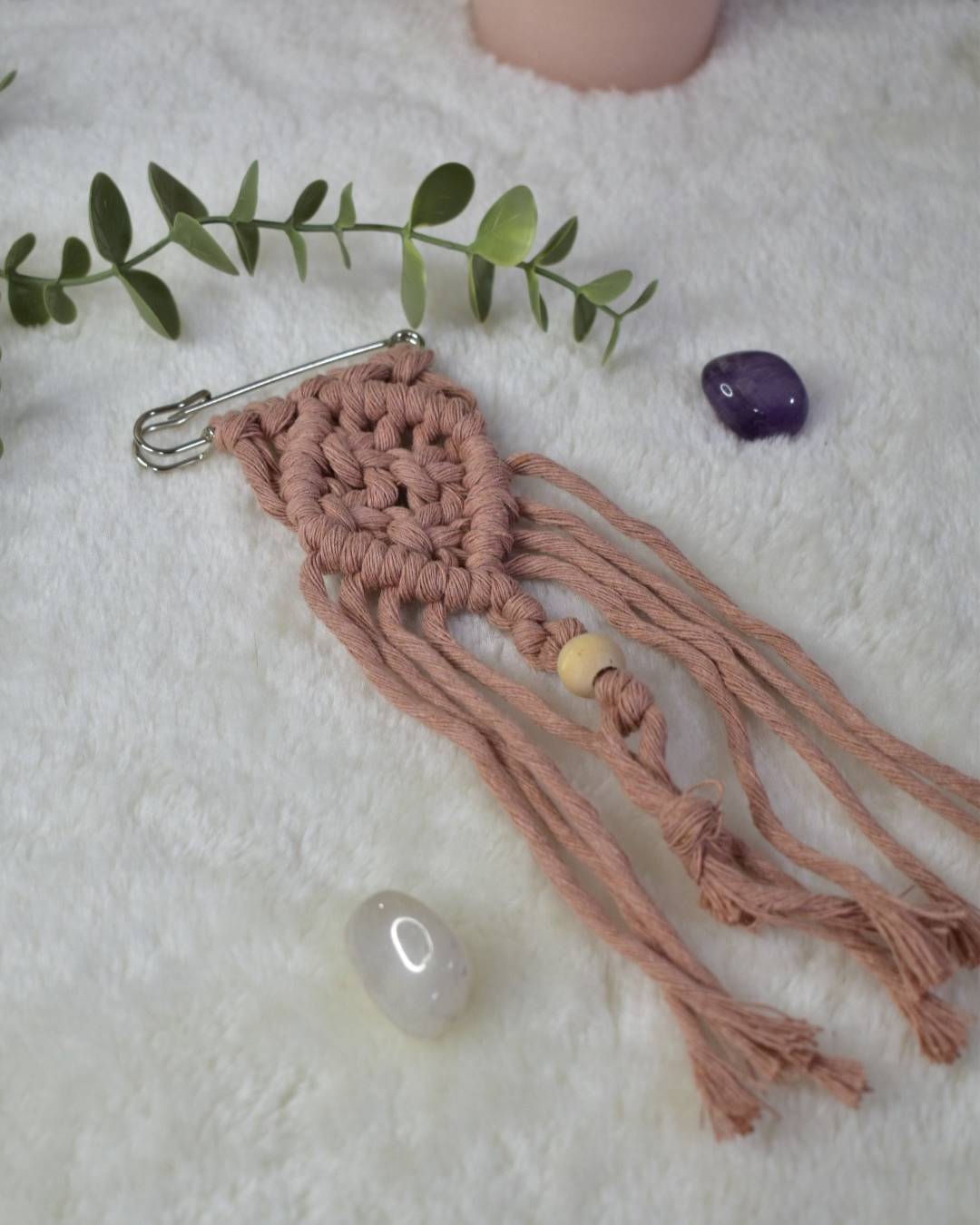 Broche Diamante – Imperdible en Macramé