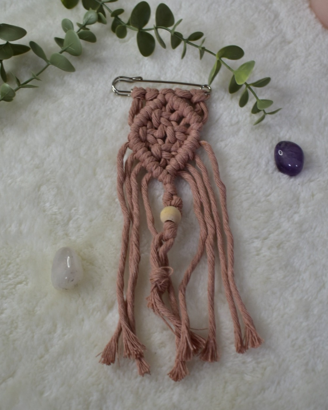 Broche Diamante – Imperdible en Macramé