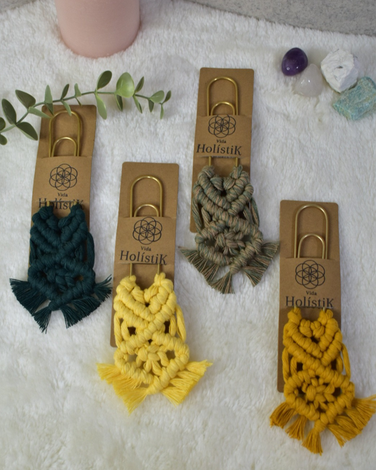 Bookmarks/ Marcadores de páginas en Macramé
