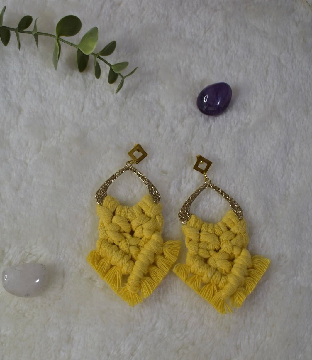 Aretes/ Pantallas en Macramé (varios estilos)