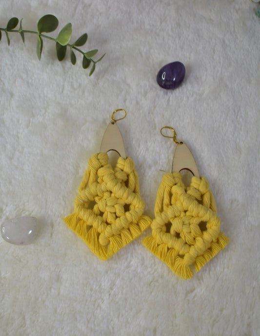 Aretes/ Pantallas en Macramé (varios estilos)